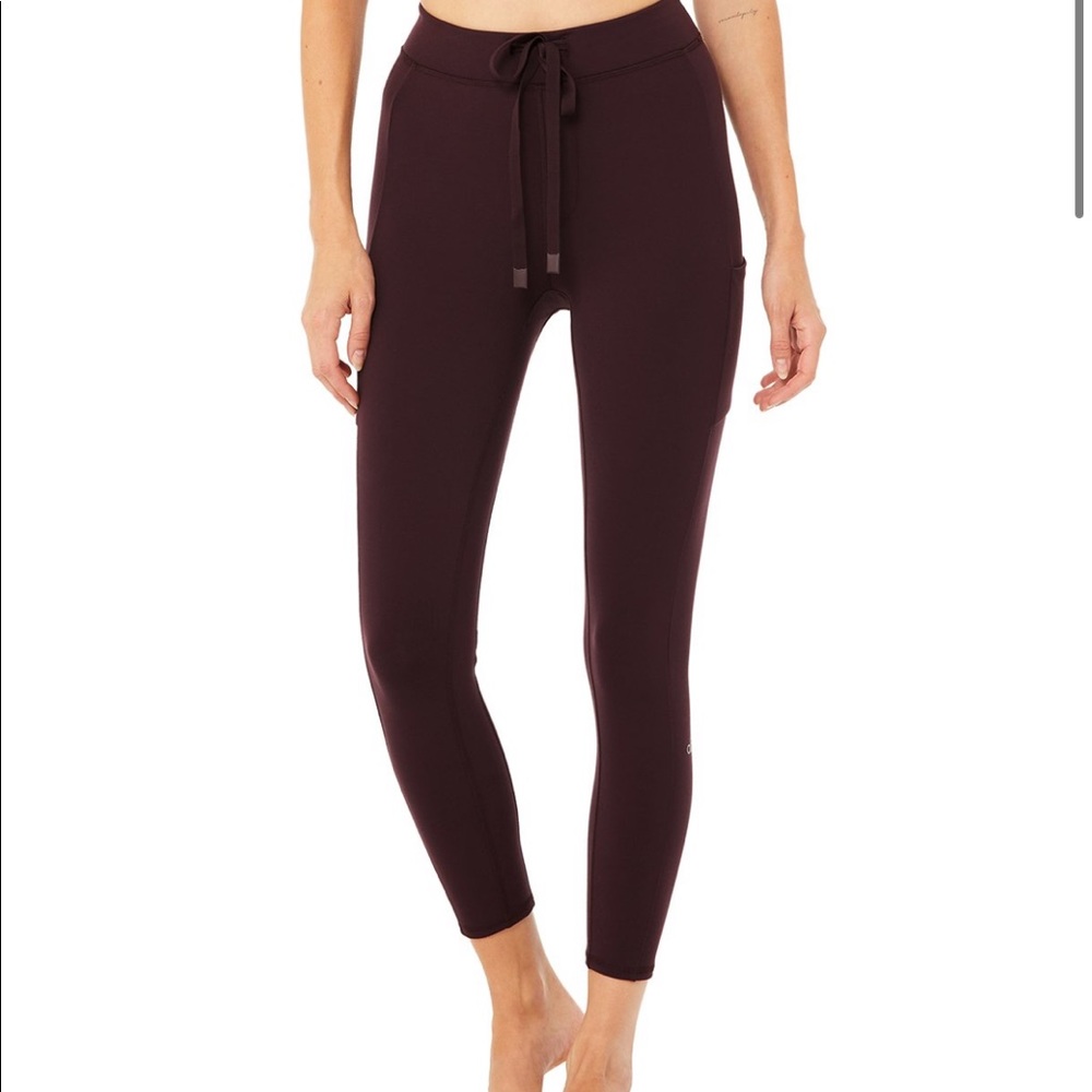 Like new Alo Yoga 7/8 High Waist Checkpoint Legging Oxblood
